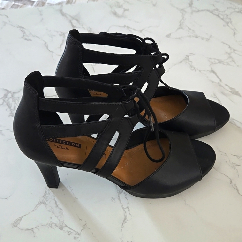 NEW! Clarks Adriel Elaina Black Leather